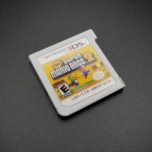OUTLET - "New Super Mario Bros. 2" Nintendo 3DS game cartridge