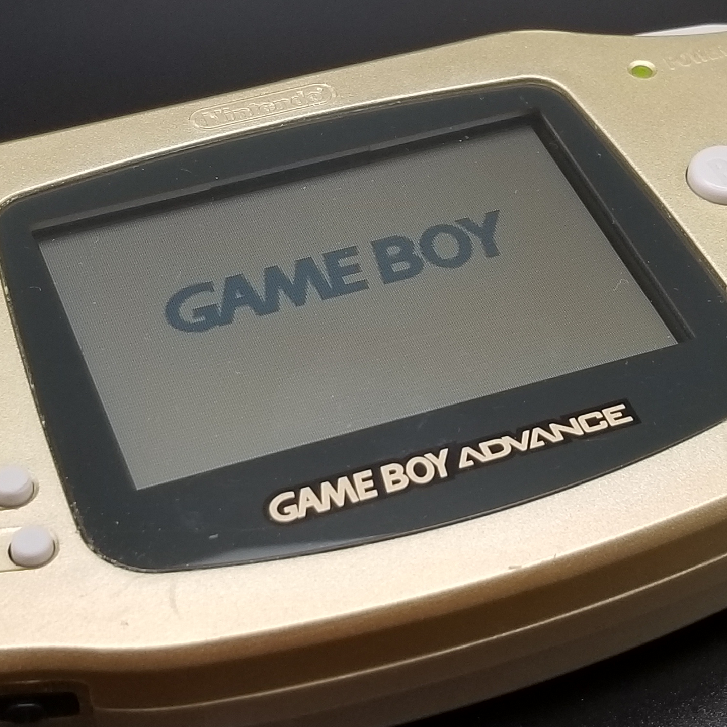 OUTLET - Gold Nintendo Gameboy Advance